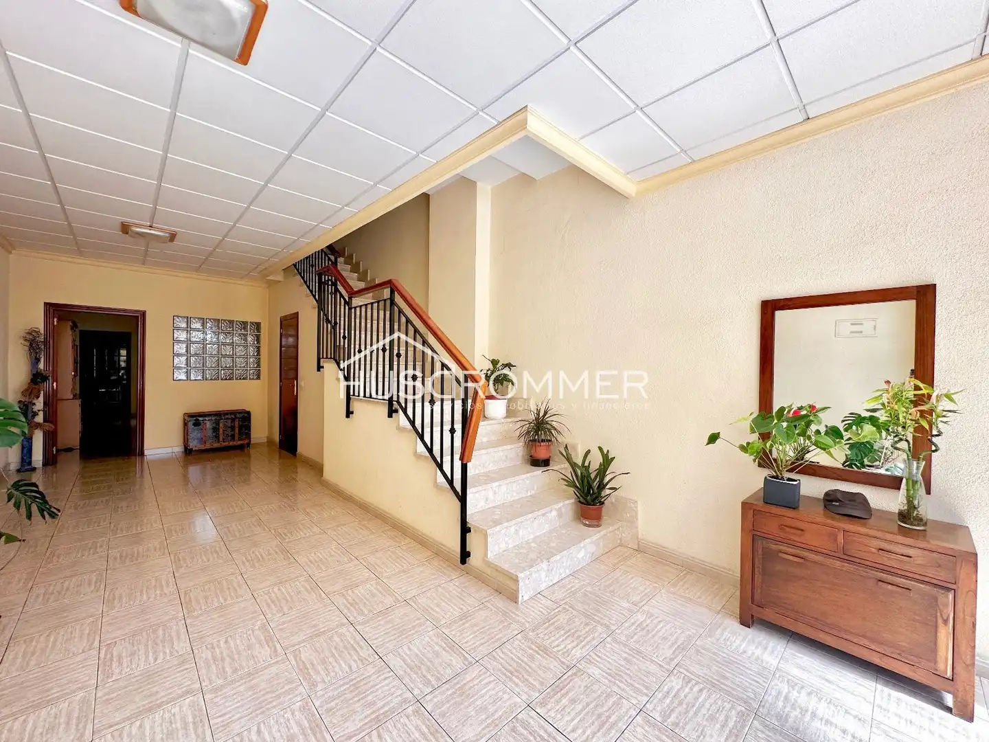 Houses for sale in calvario, El Pilar