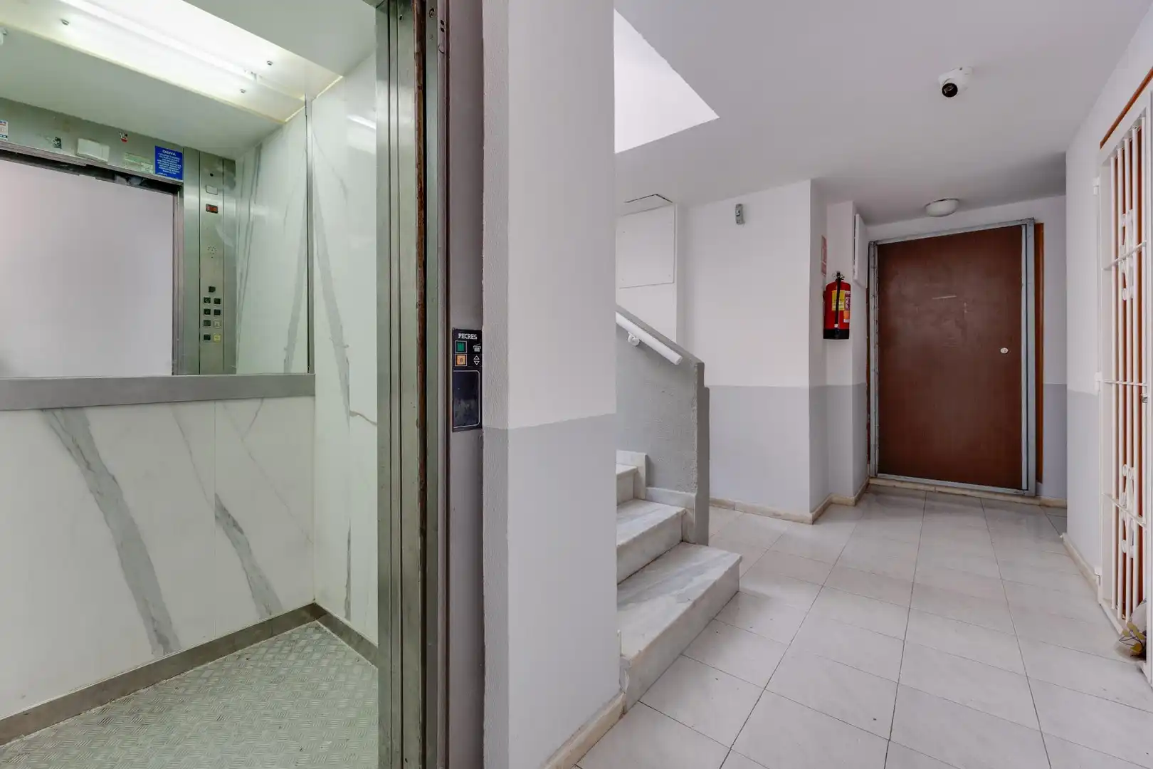 Study for sale in Torrevieja  with Air Conditioner, Terrace and Balcony