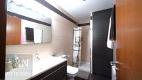 Bathroom of Flat for sale in Terrassa  with Heating