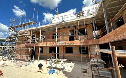 Exterior view of Planta baja for sale in Navalcarnero  with Air Conditioner and Community pool