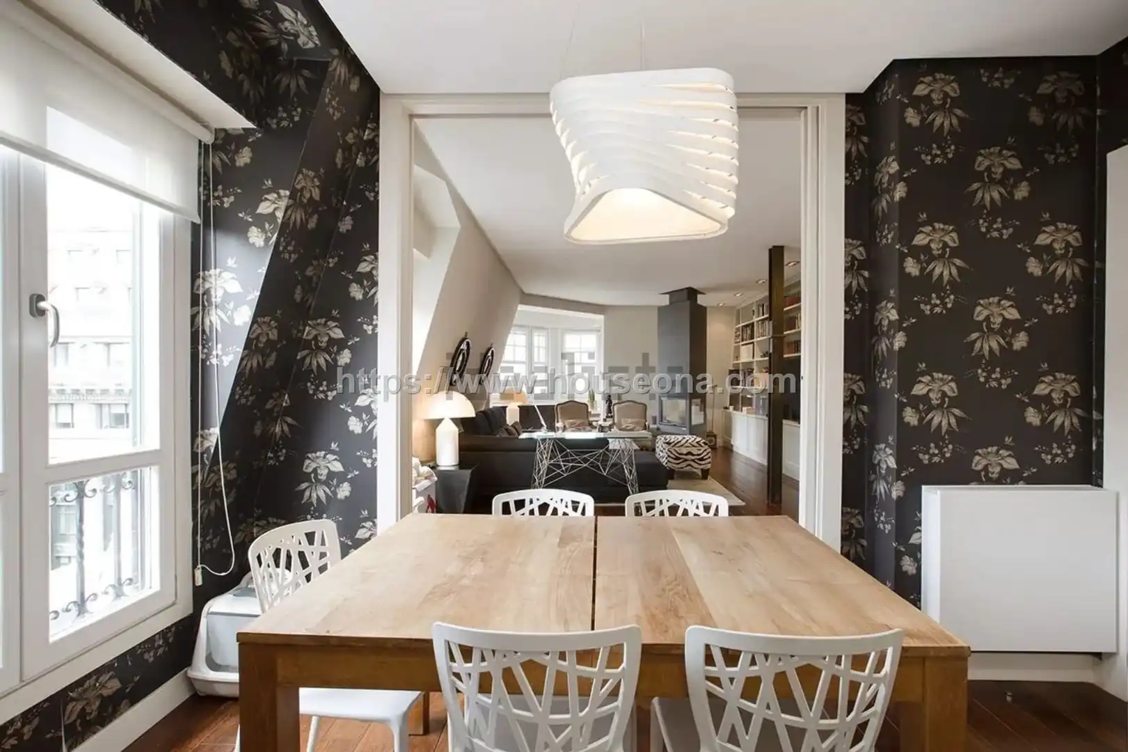 Esszimmer von Maisonette zum Verkauf in Bilbao  mit Abstellraum, Möbliert und Balkon