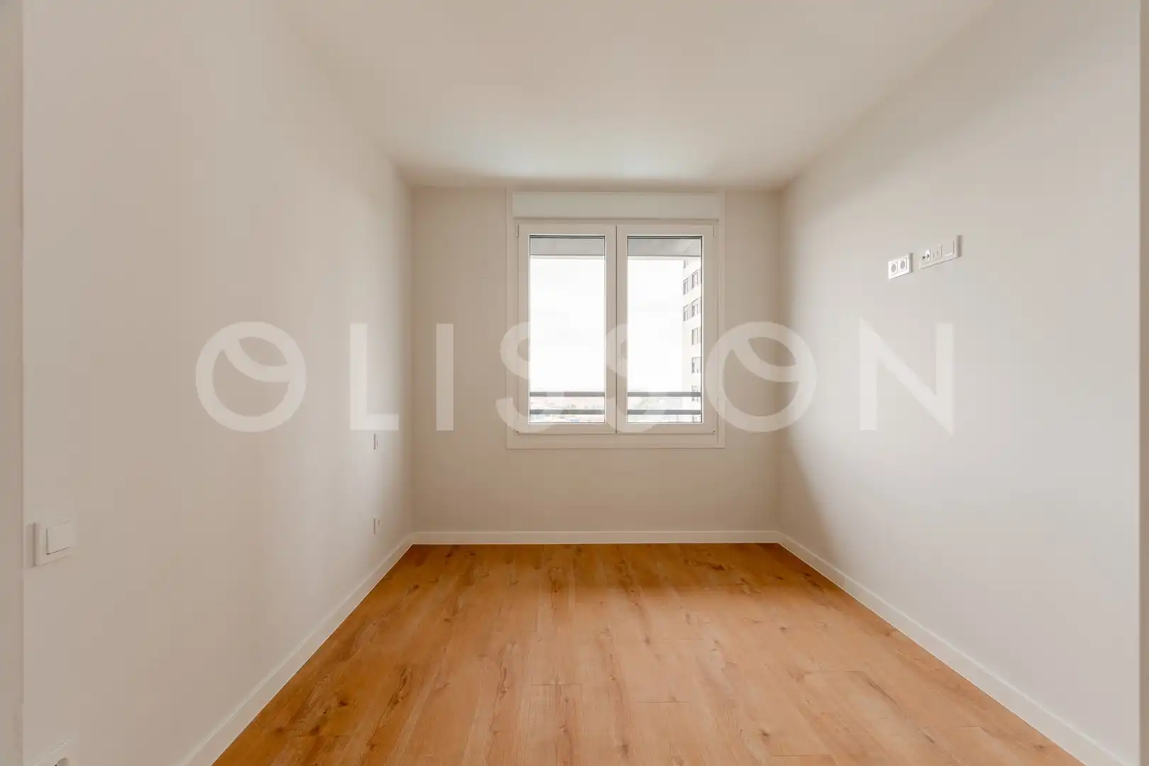 Piso en venta en Virgen del Cortijo - Manoteras