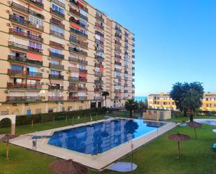 Vista exterior de Estudi de lloguer en Benalmádena amb Aire condicionat i Piscina