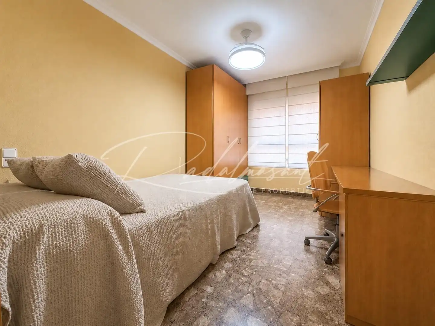 Schlafzimmer von Wohnung zum Verkauf in Tarragona mit Klimaanlage, Heizung und Terrasse