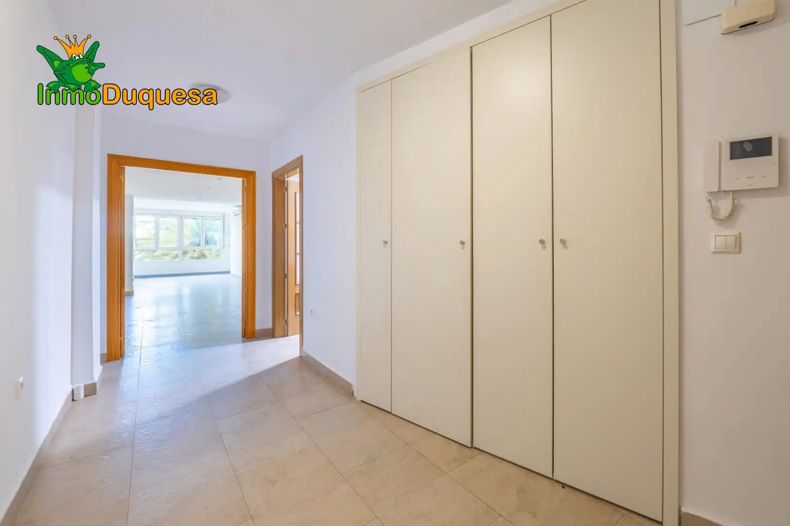 Flat for sale in Granada  with Air Conditioner and Heating