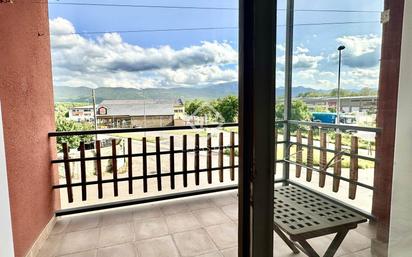 Exterior view of Flat for sale in Puigcerdà  with Terrace, Furnished and Balcony