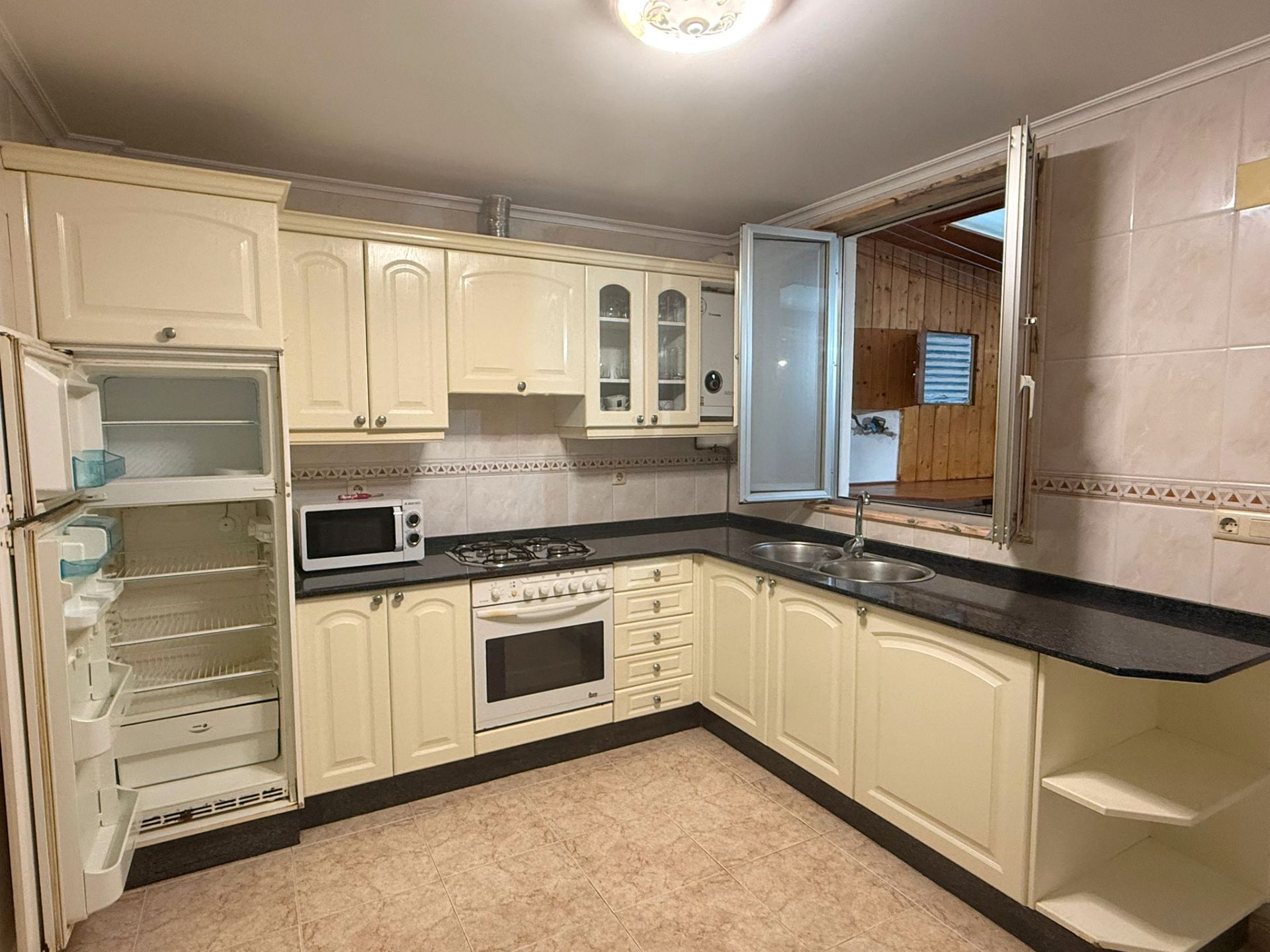Cocina de Planta baja en venta en Ferrol con Terraza