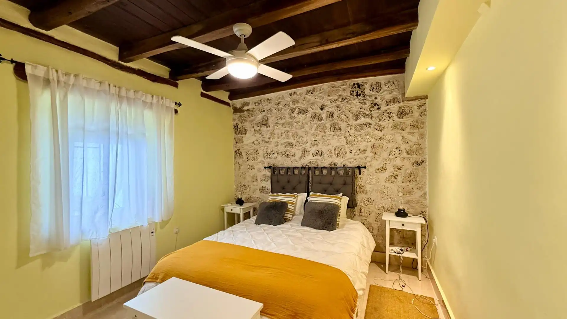 Habitación de Casa o chalet en venta en Cozuelos de Fuentidueña con Alarma