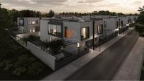 Exterior view of Single-family semi-detached for sale in Santiago de Compostela   with Private garden and Oven