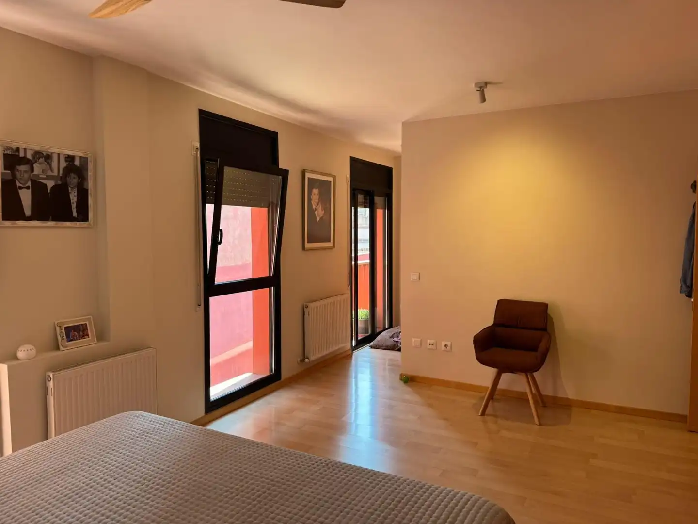 Bedroom of Flat for sale in Figueres