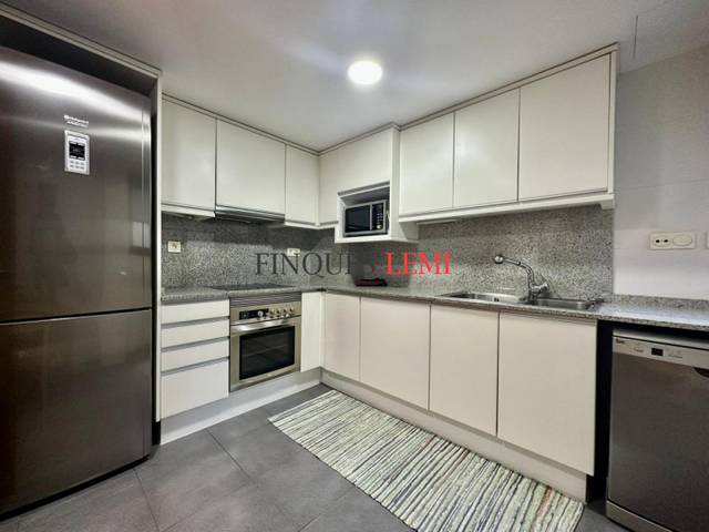 Piso en Venta en Barcelona - Calle de Móra d Ebre en El Coll