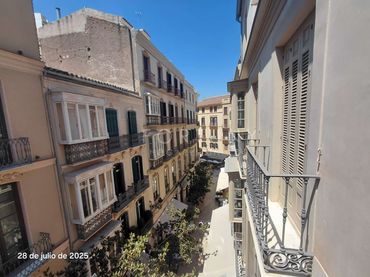 Flat with balcony for sale in Calle Bolsa
