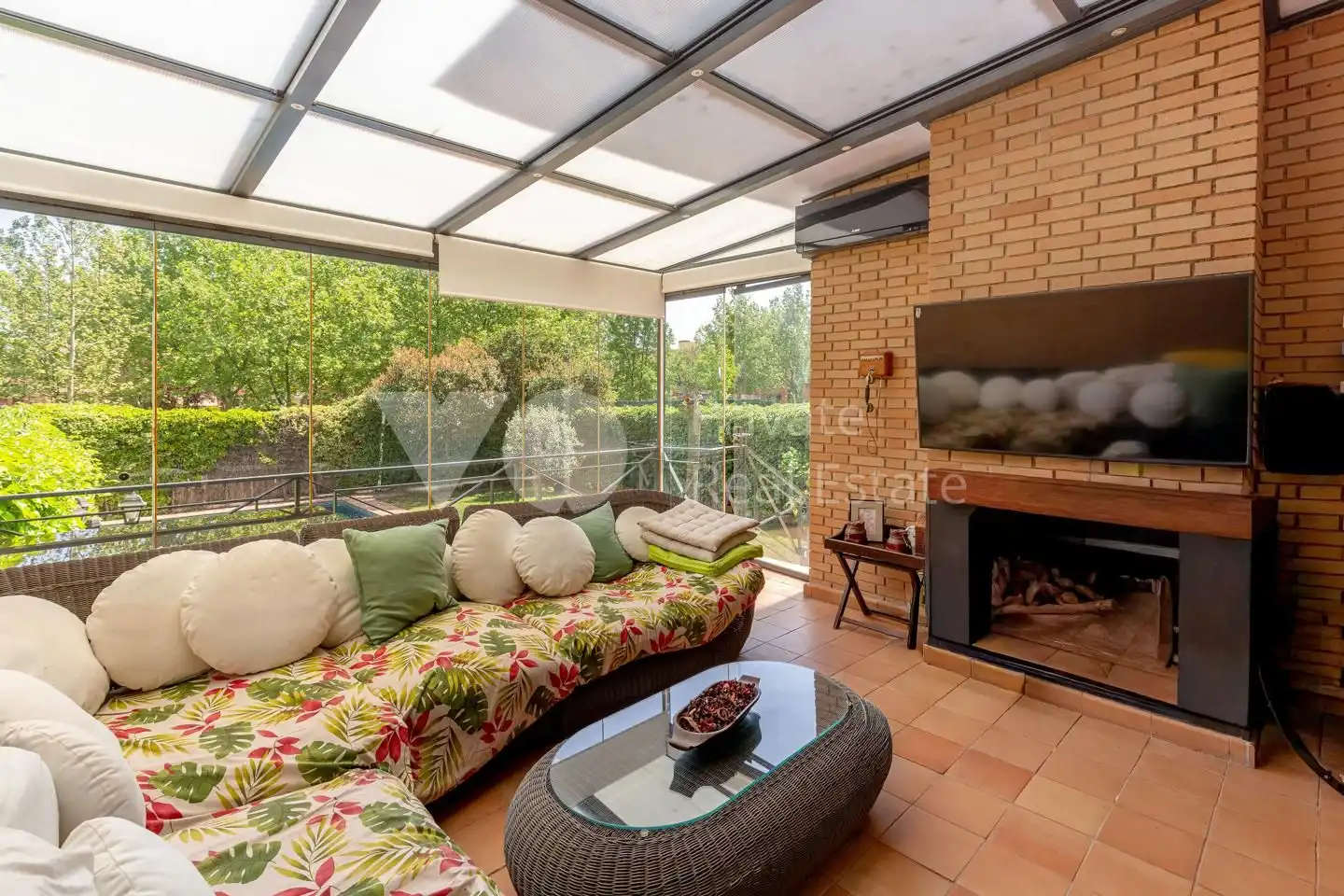 Terraza de Casa adosada en venta en Villanueva de la Cañada con Aire acondicionado, Calefacción y Jardín privado