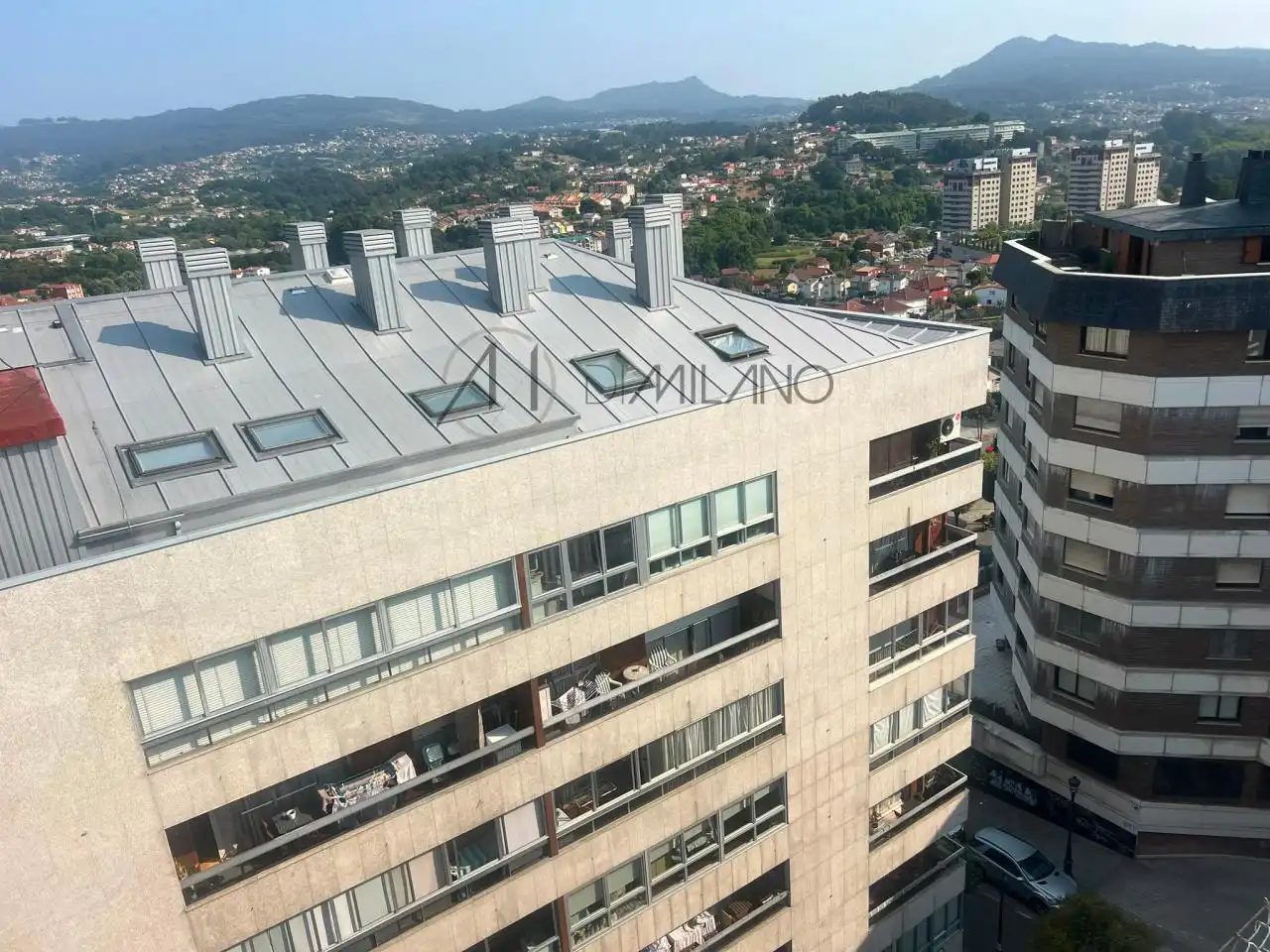 Vista exterior de Pis en venda en Vigo  amb Calefacció, Piscina i Piscina comunitària