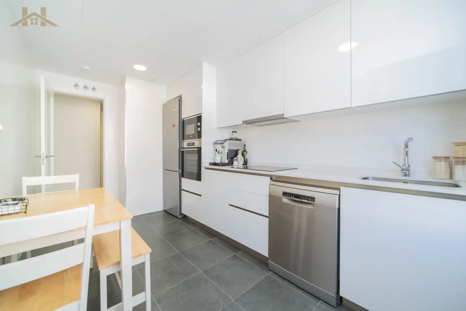 Küche von Wohnung zum Verkauf in Pozuelo de Alarcón mit Klimaanlage, Heizung und Terrasse