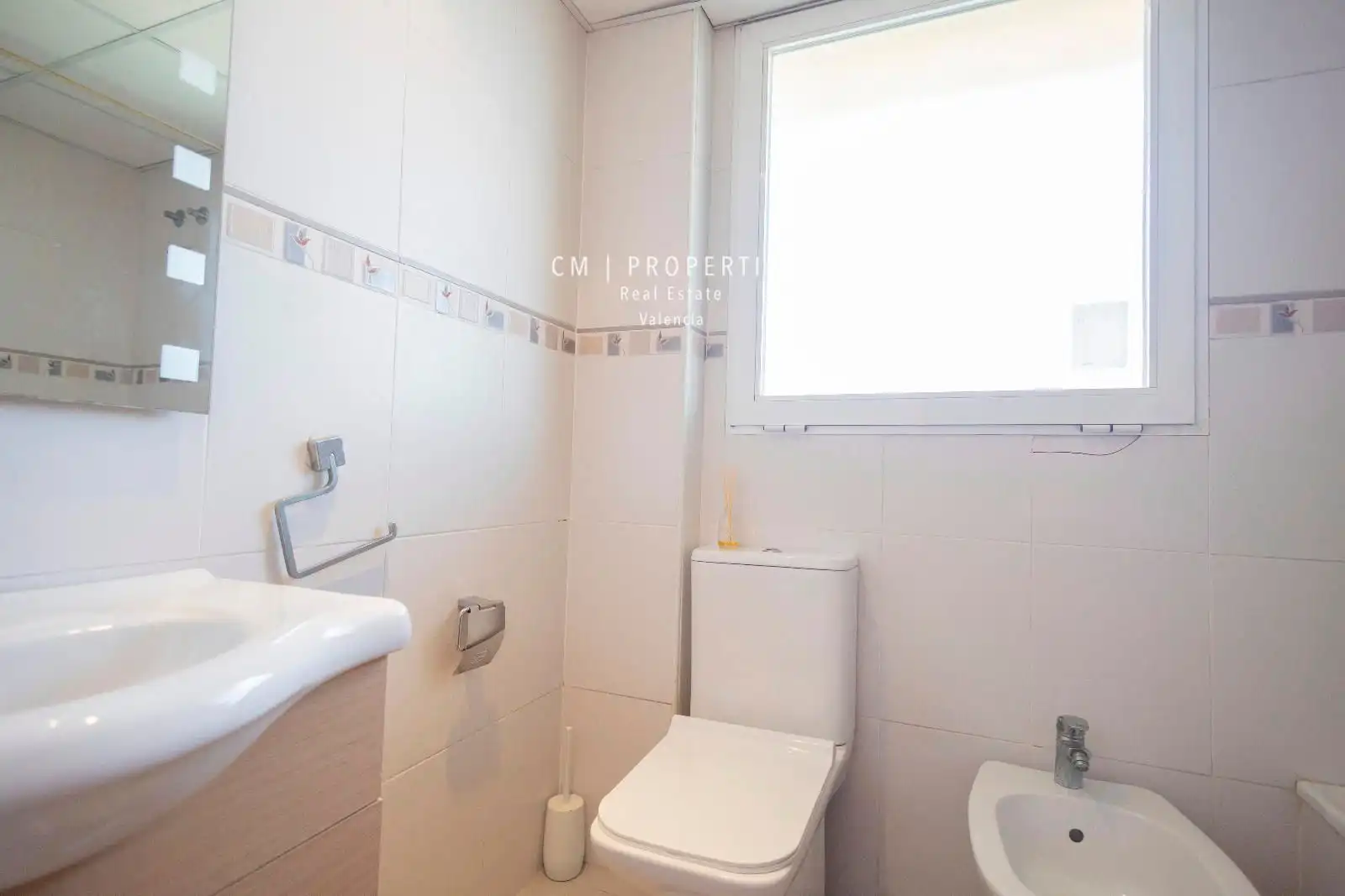 Baño de Dúplex en venta en Valencia con Aire acondicionado, Terraza y Trastero