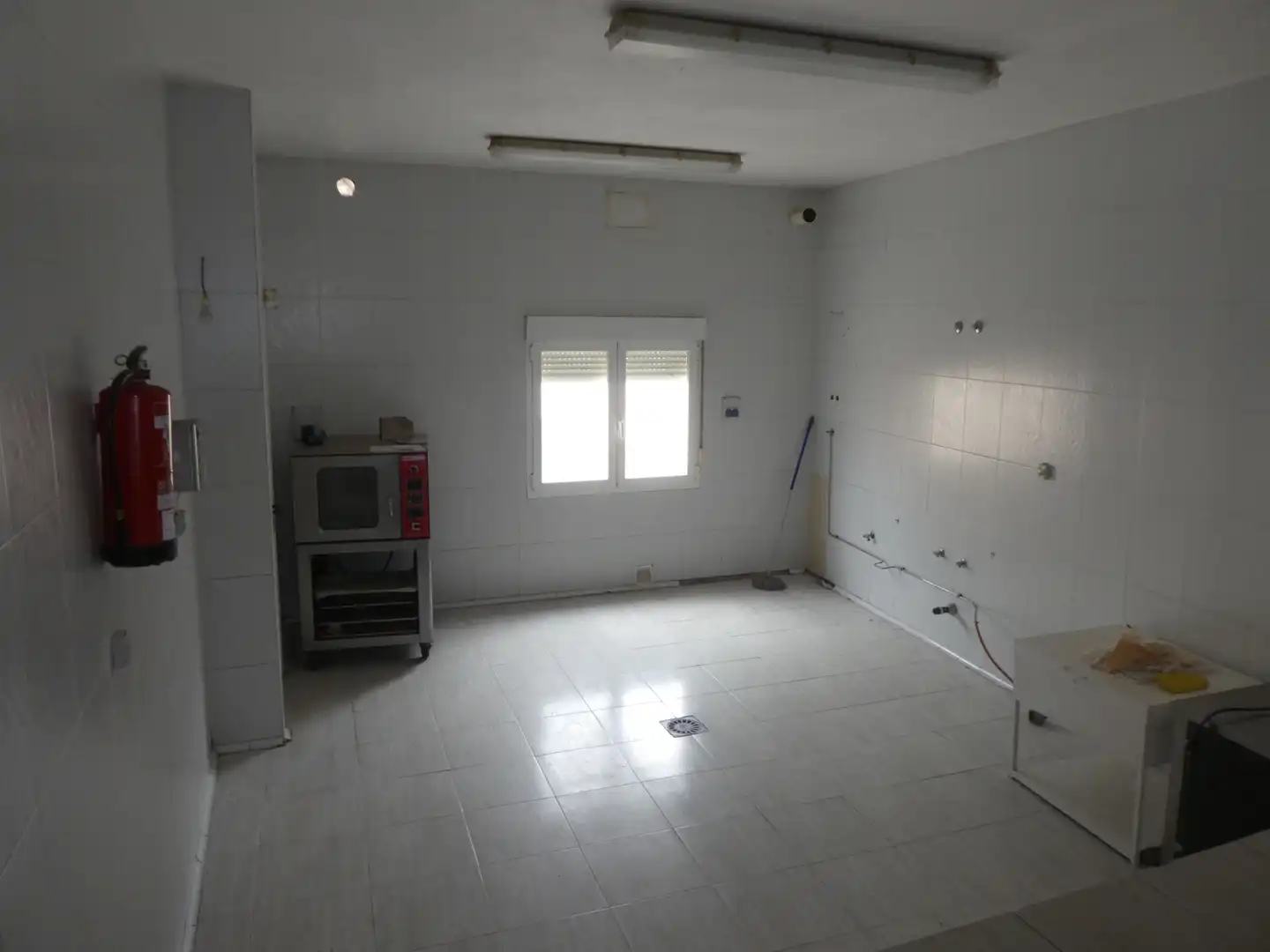 Cuina de Casa adosada en venda en Santa María del Campo amb Traster