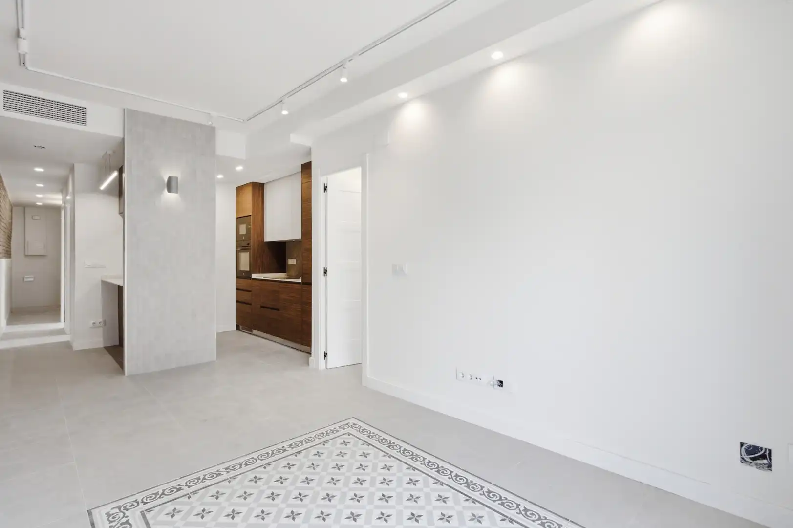 Piso en venta en Barcelona con Aire acondicionado, Calefacción y Horno