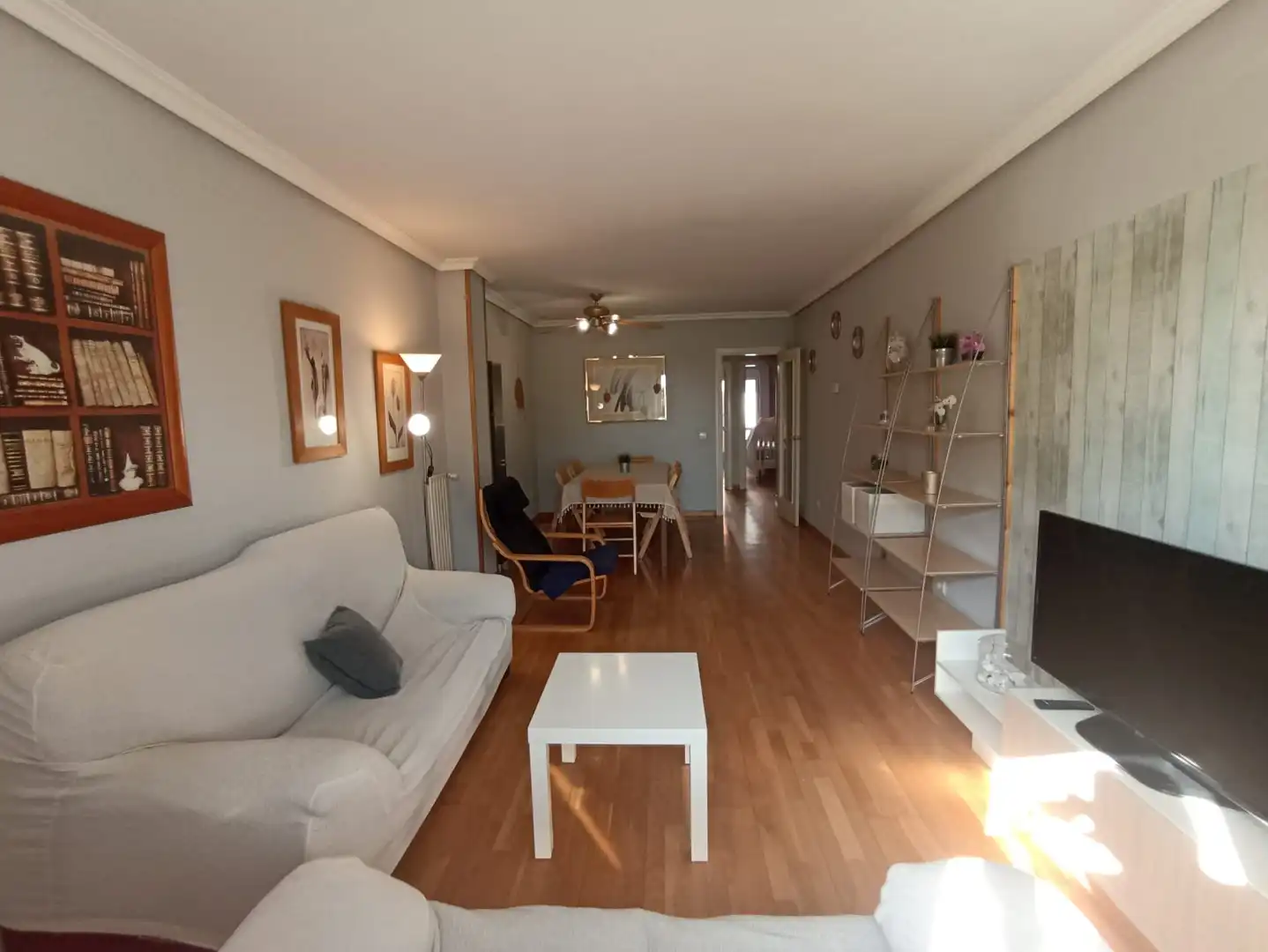 Wohnzimmer von Wohnung zur Miete in Villanueva de la Cañada mit Heizung, Parkett und Terrasse