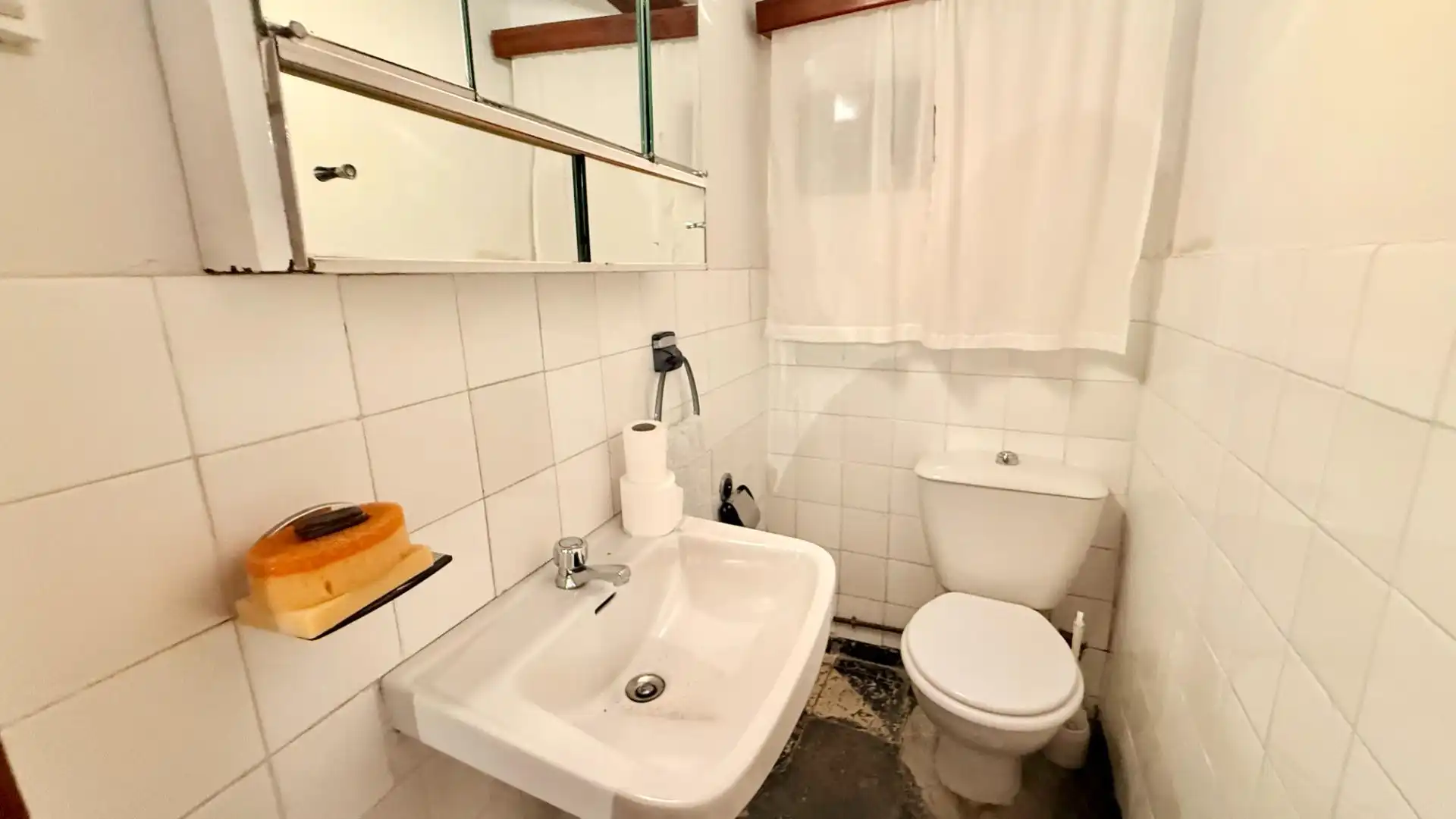 Baño de Casa o chalet en venta en Fresneda de Cuéllar con Calefacción, Jardín privado y Trastero
