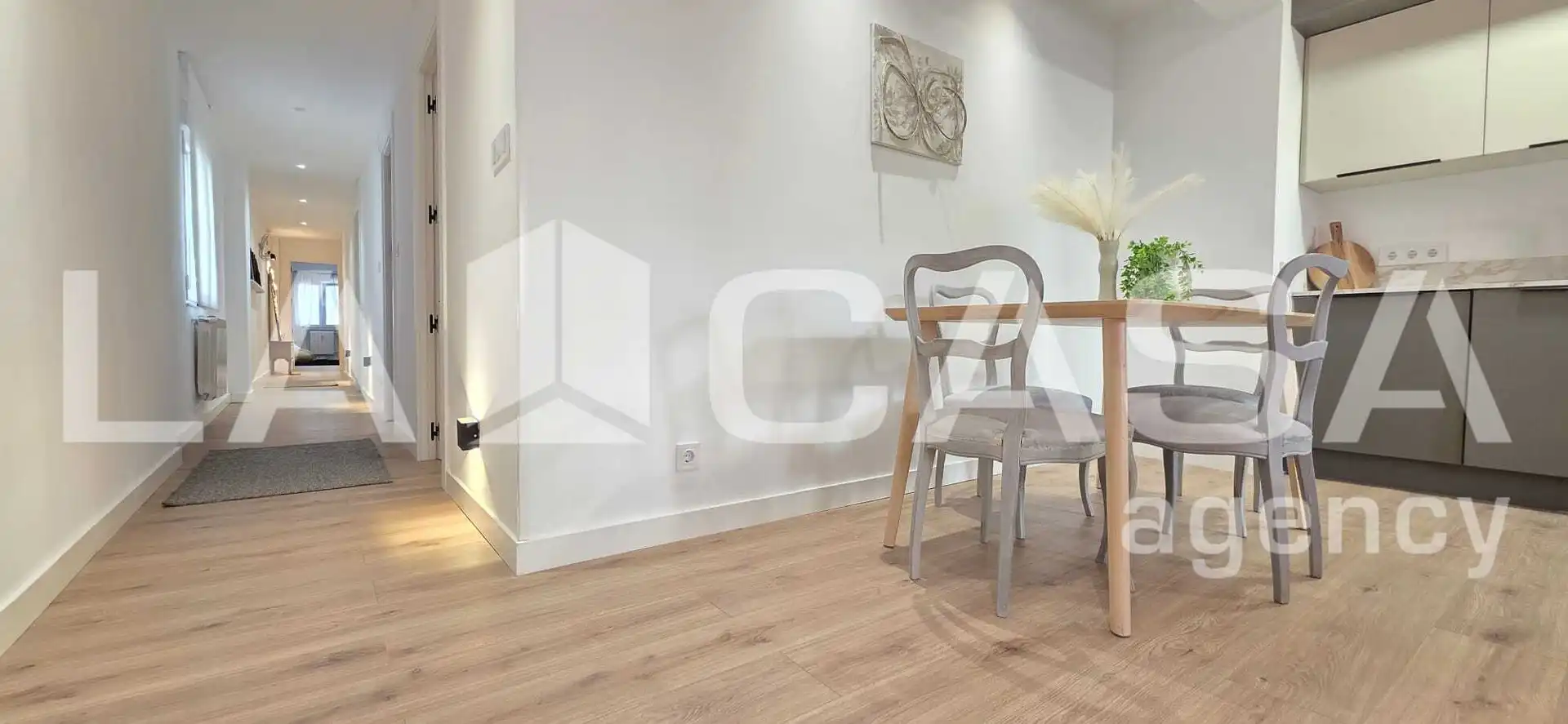 Comedor de Piso en venta en Valladolid con Calefacción y Balcón