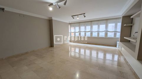 Foto 4 von Wohnung zur Miete in Del Gran Capitán, Zona Centro, Córdoba Capital
