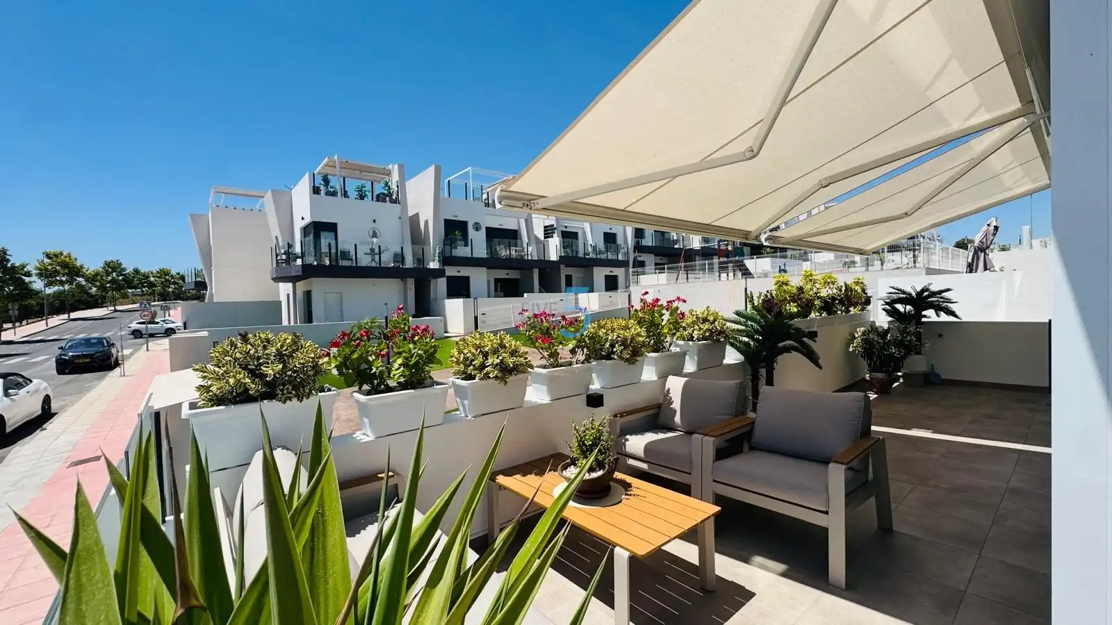Terrasse von Wohnung zum Verkauf in Santa Pola mit Klimaanlage, Terrasse und Schwimmbad