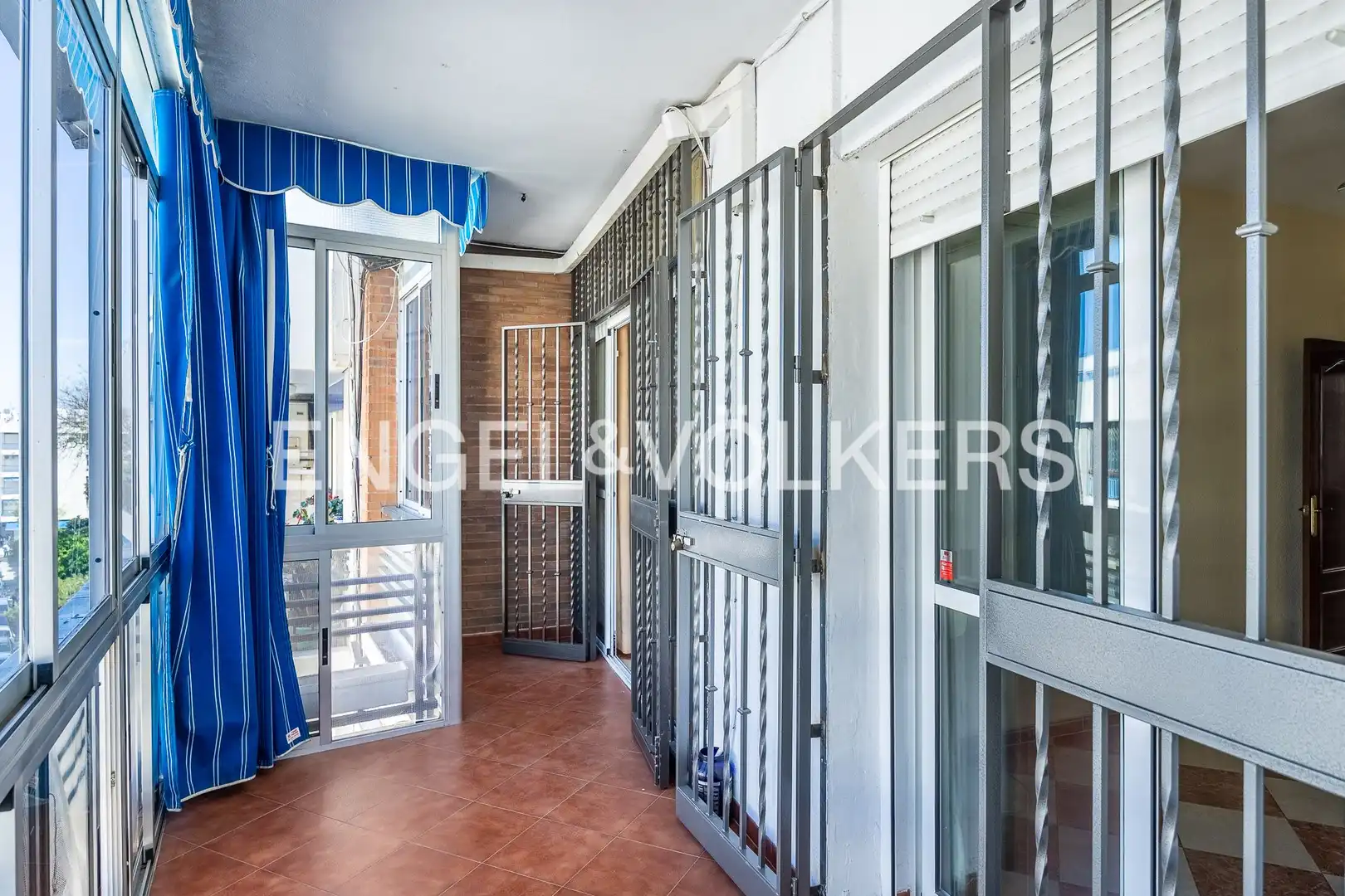 Balcony of Flat for sale in Sevilla  with Heating, Terrace and Storage room