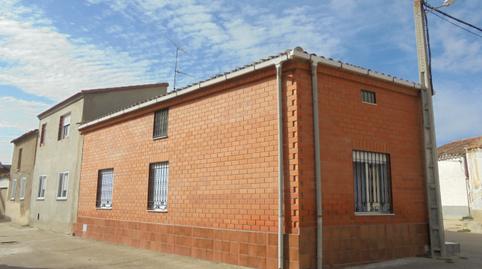 Foto 2 de Casa adosada en venda a Calle Cañada, 1, La Bóveda de Toro , Zamora