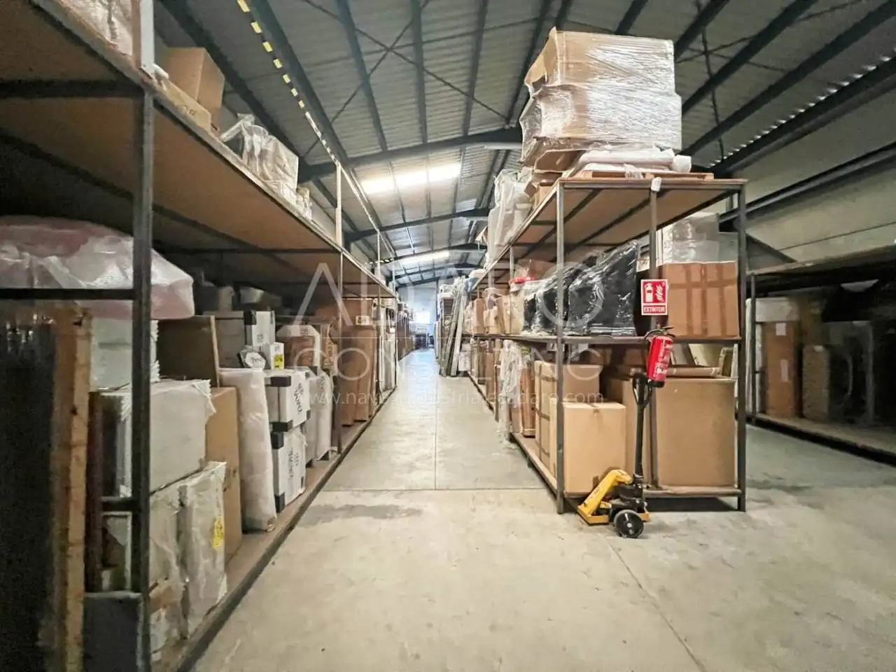 Nave industrial en venta en Calle Ebanistería
