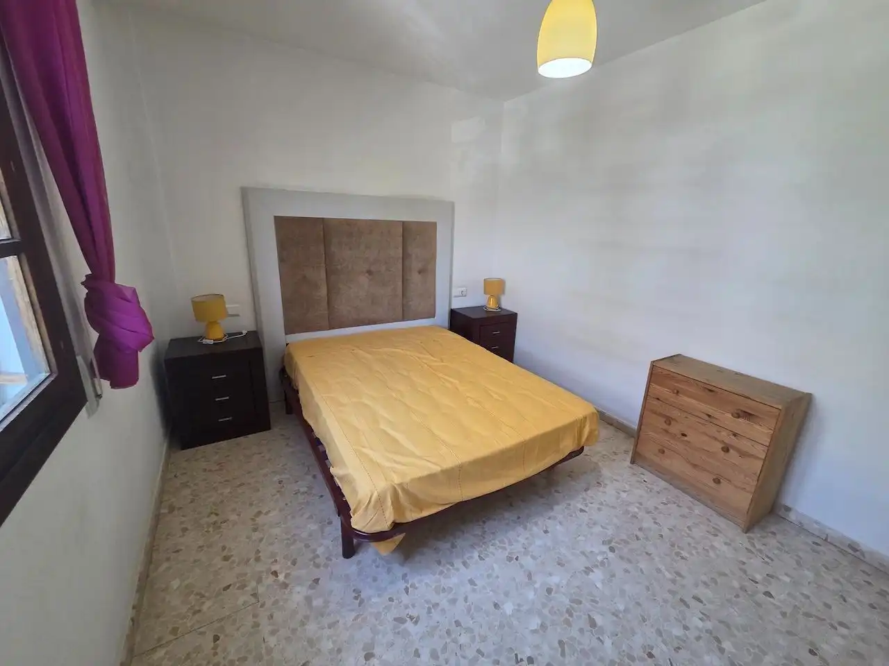 Bedroom of Flat for sale in Vélez-Málaga  with Air Conditioner