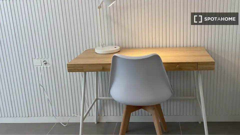 Habitación en Paseo Marítimo Oeste - Pacífico