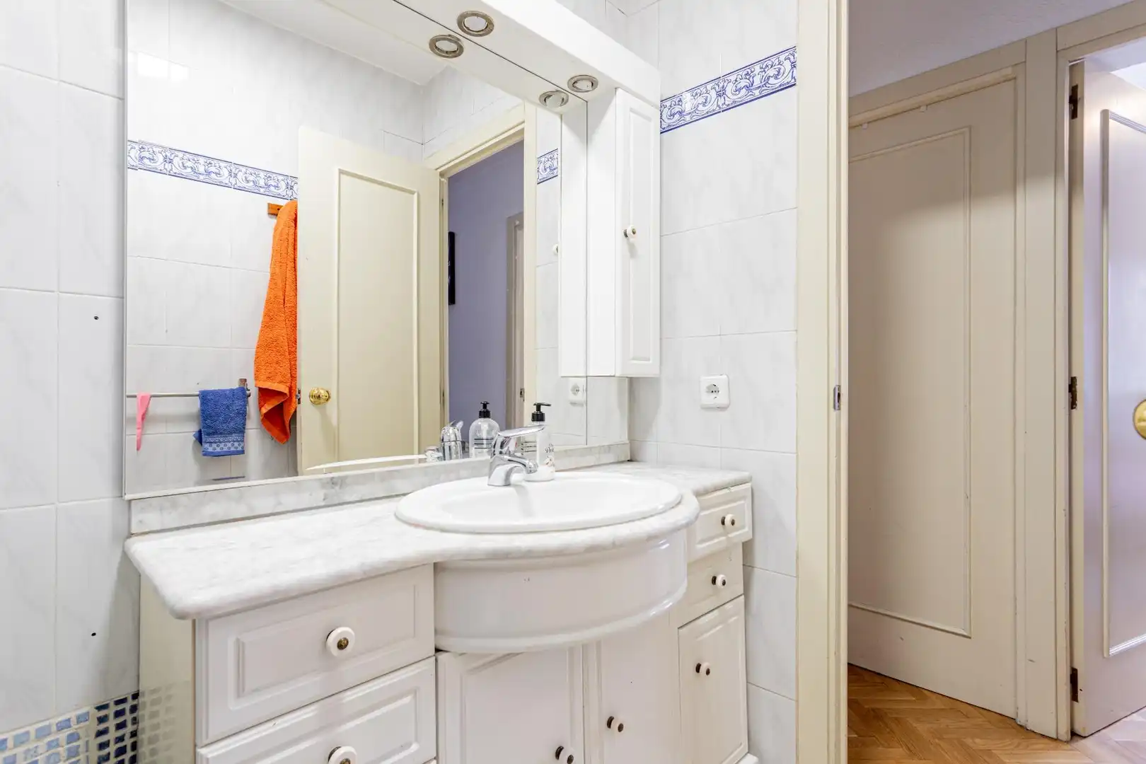 Badezimmer von Wohnung zum Verkauf in Getafe mit Heizung