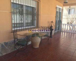 Terrassa de Casa o xalet en venda en Elche / Elx amb Aire condicionat i Piscina