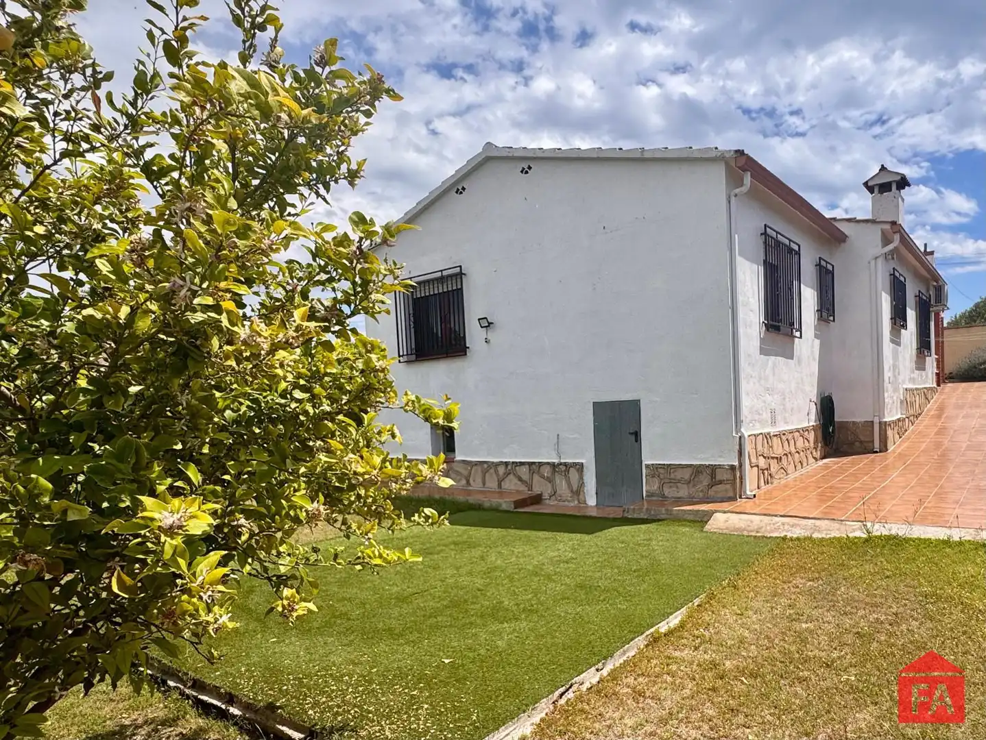 Vista exterior de Casa o chalet en venta en El Vendrell con Aire acondicionado, Calefacción y Jardín privado
