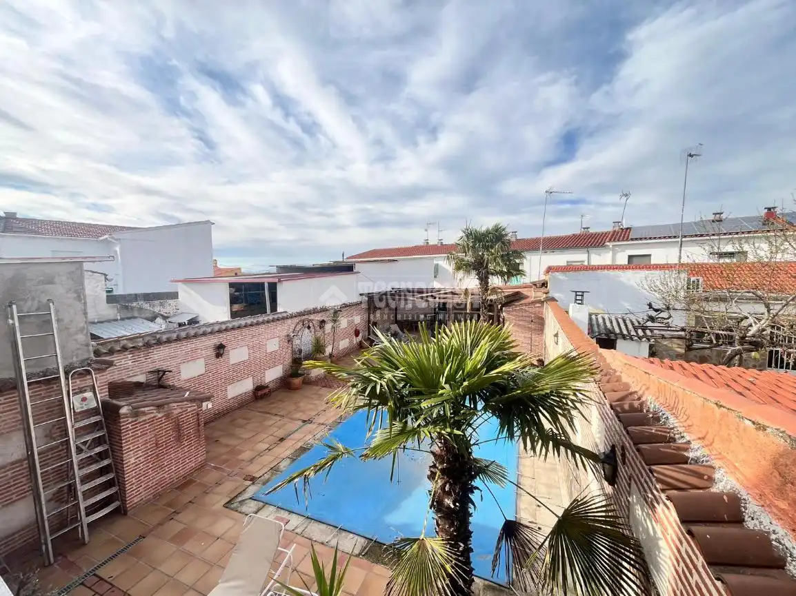 Terraza de Casa adosada en venta en Las Herencias con Calefacción, Piscina y Amueblado