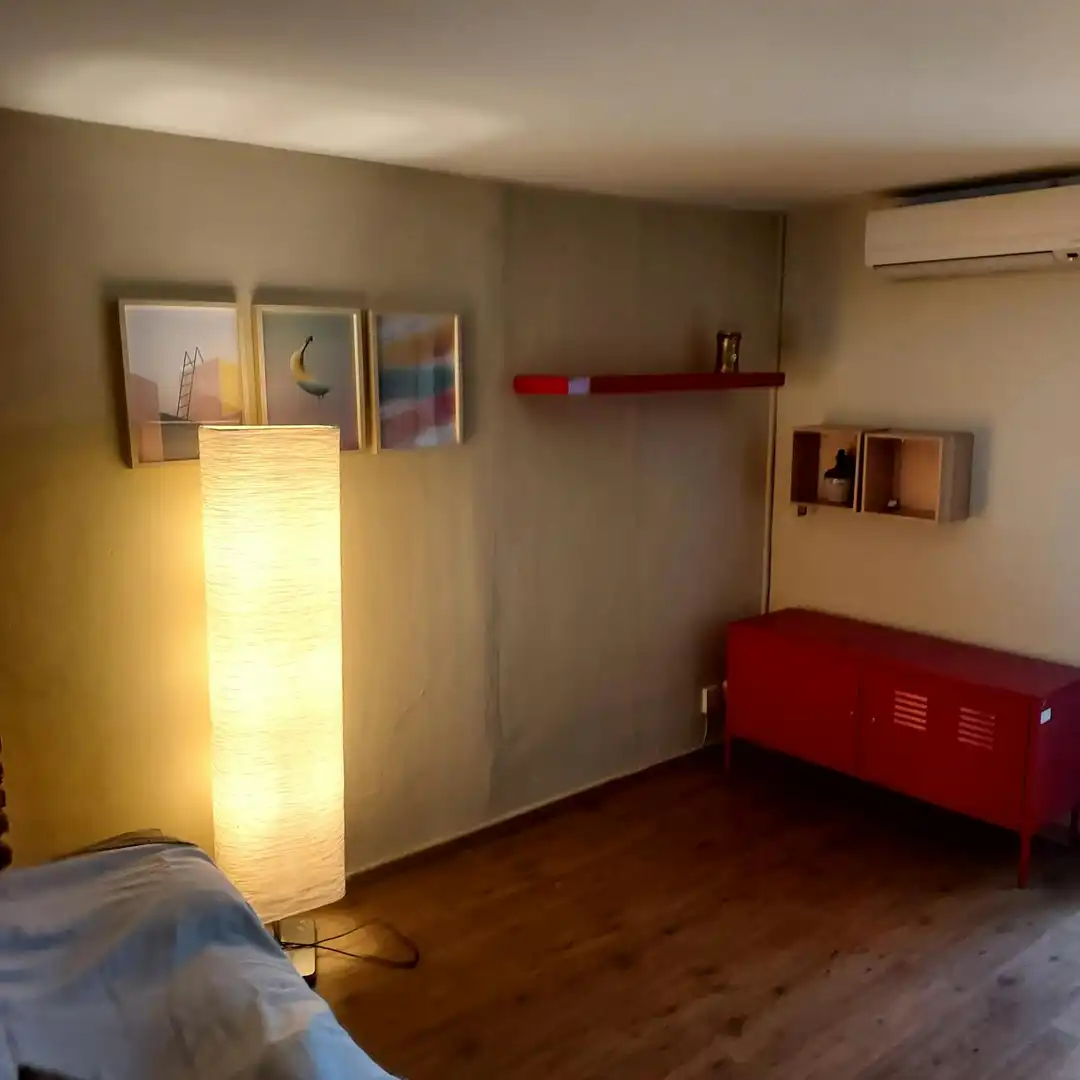 Schlafzimmer von Wohnung zur Miete in Valencia mit Klimaanlage, Heizung und Möbliert