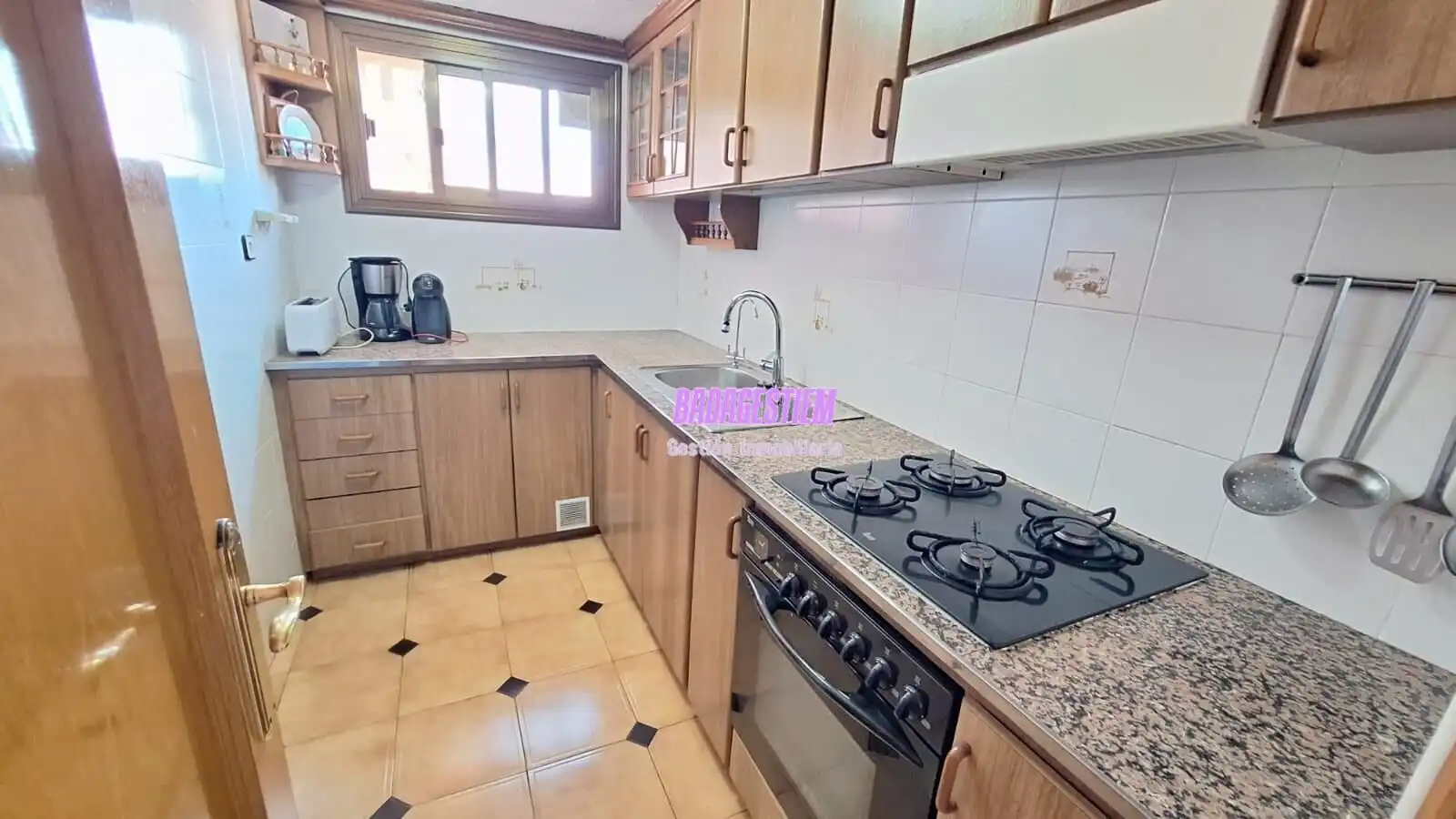 Cocina de Piso en venta en Badalona con Aire acondicionado, Calefacción y Amueblado