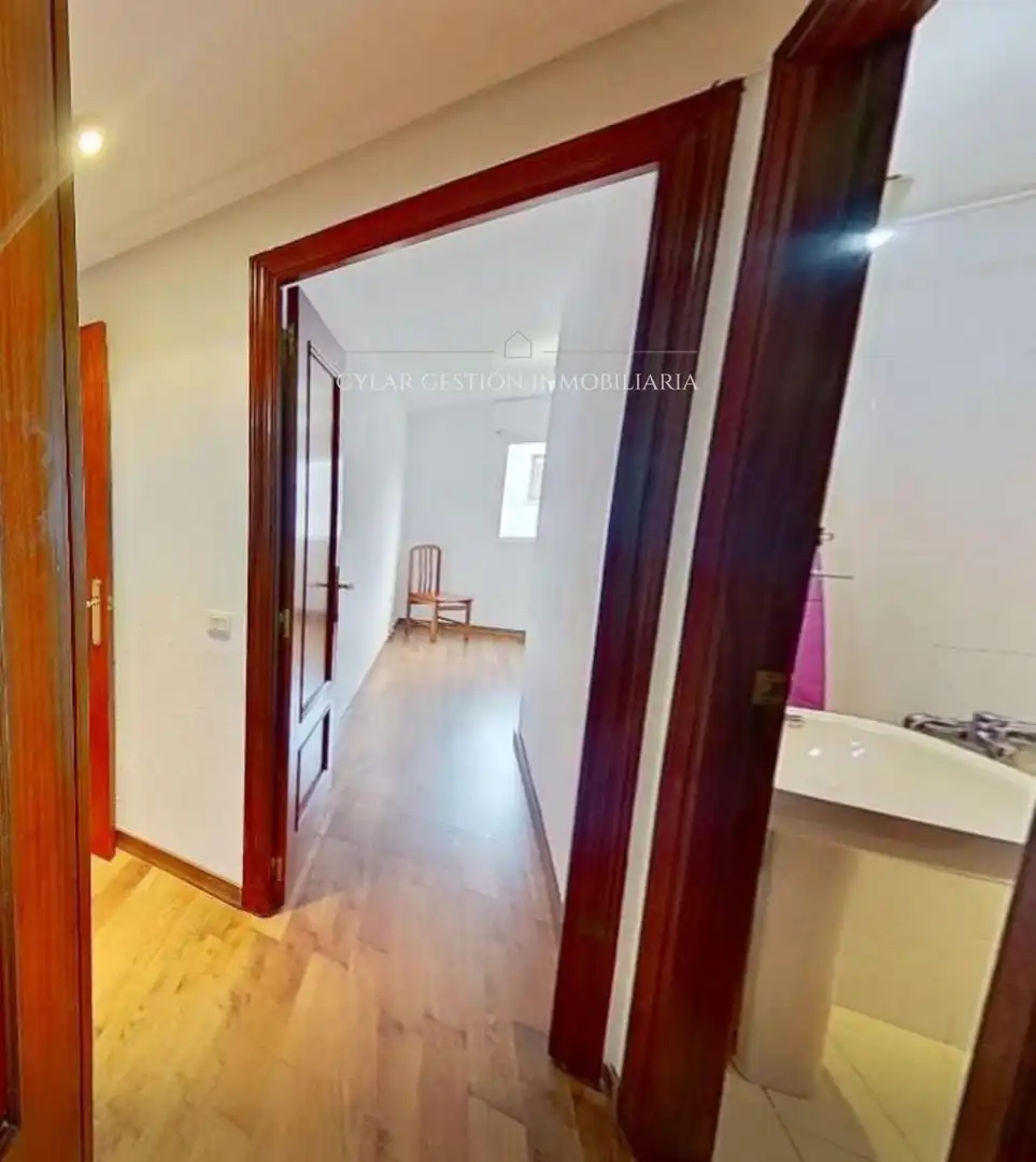 Dormitori de Pis en venda en Santa Marta de Tormes amb Calefacció, Parquet i Forn