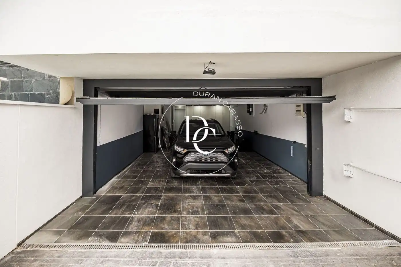 Parking de Casa o chalet en venta en Canyelles con Aire acondicionado, Calefacción y Jardín privado