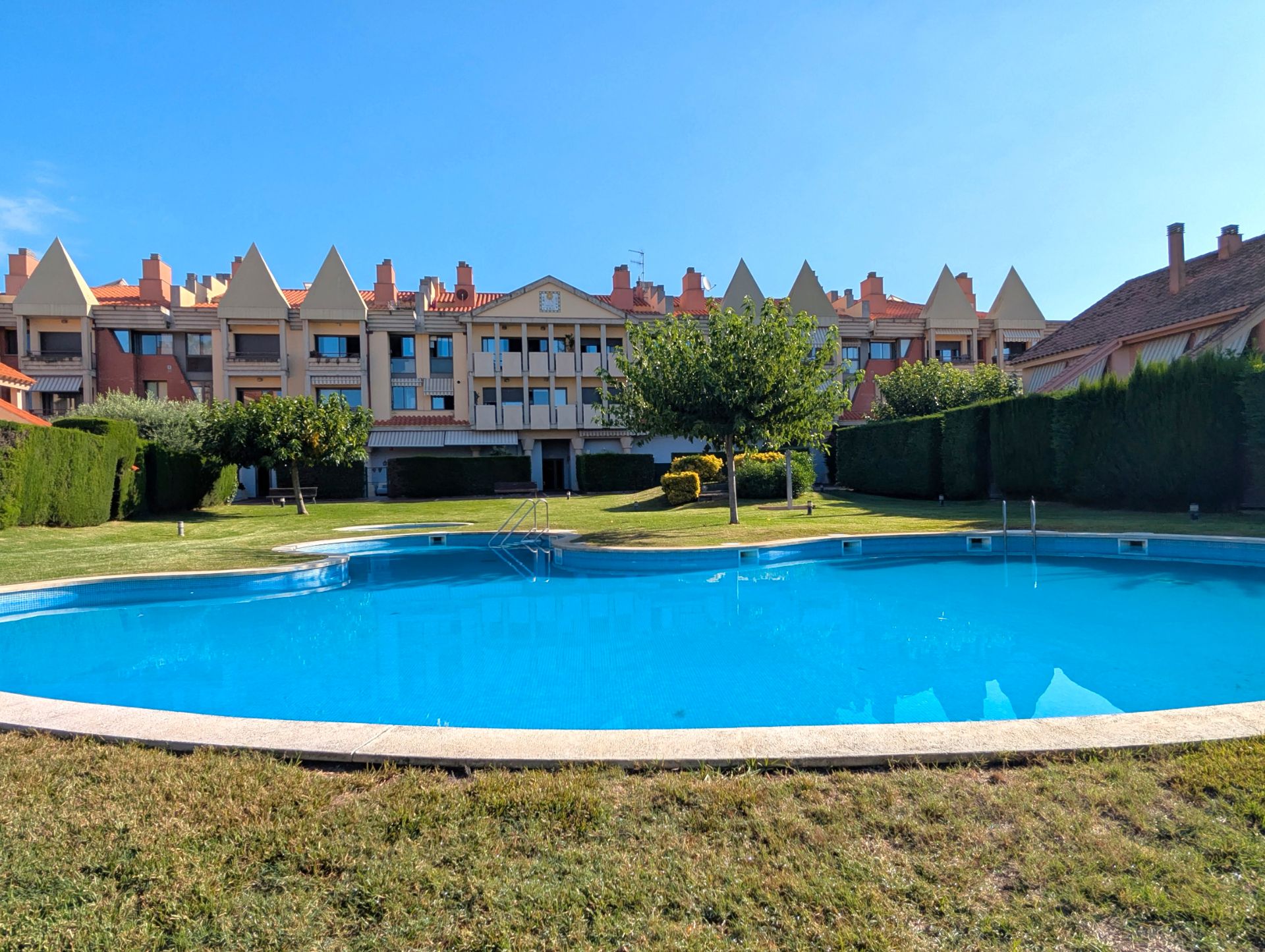 Garden of Apartment for sale in Palamós  with Heating, Terrace and Furnished