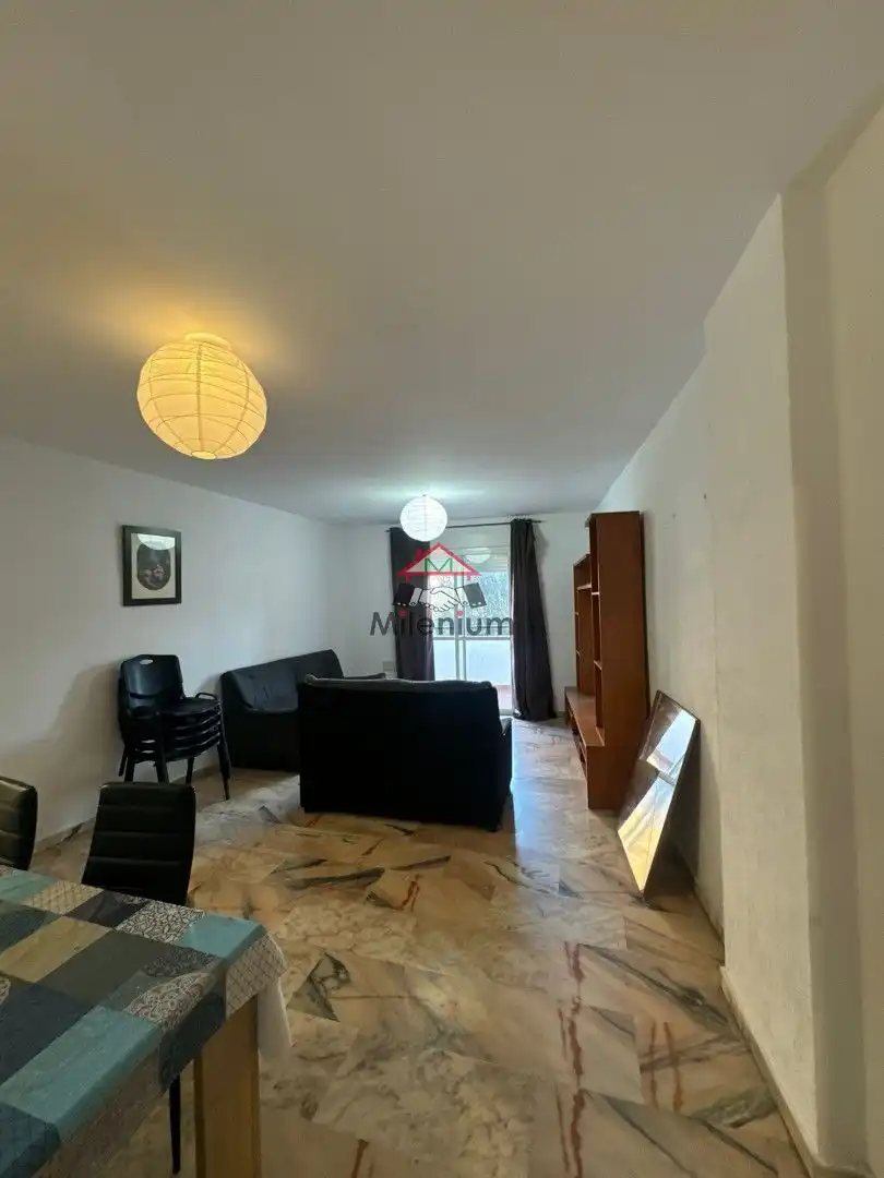Wohnzimmer von Wohnung zur Miete in Algeciras mit Waschmaschine, Mikrowelle und Balkon