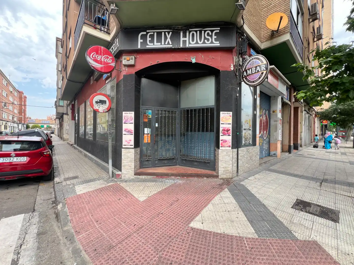 Gewerbefläche zur Miete in Avenida de San Juan de la Peña, imagen 3
