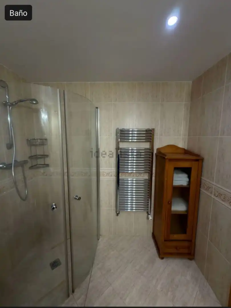 Baño de Apartamento de alquiler en L'Alfàs del Pi con Aire acondicionado, Calefacción y Terraza