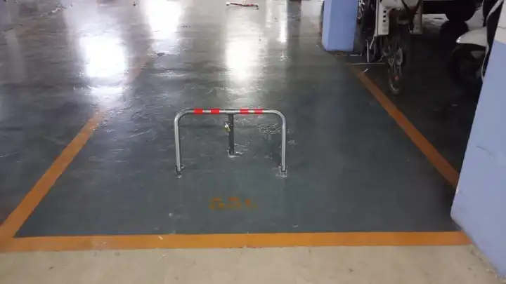 Parkplatz von Garage zur Miete in Valencia