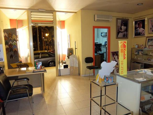 Local comercial en Alquiler en Sector V