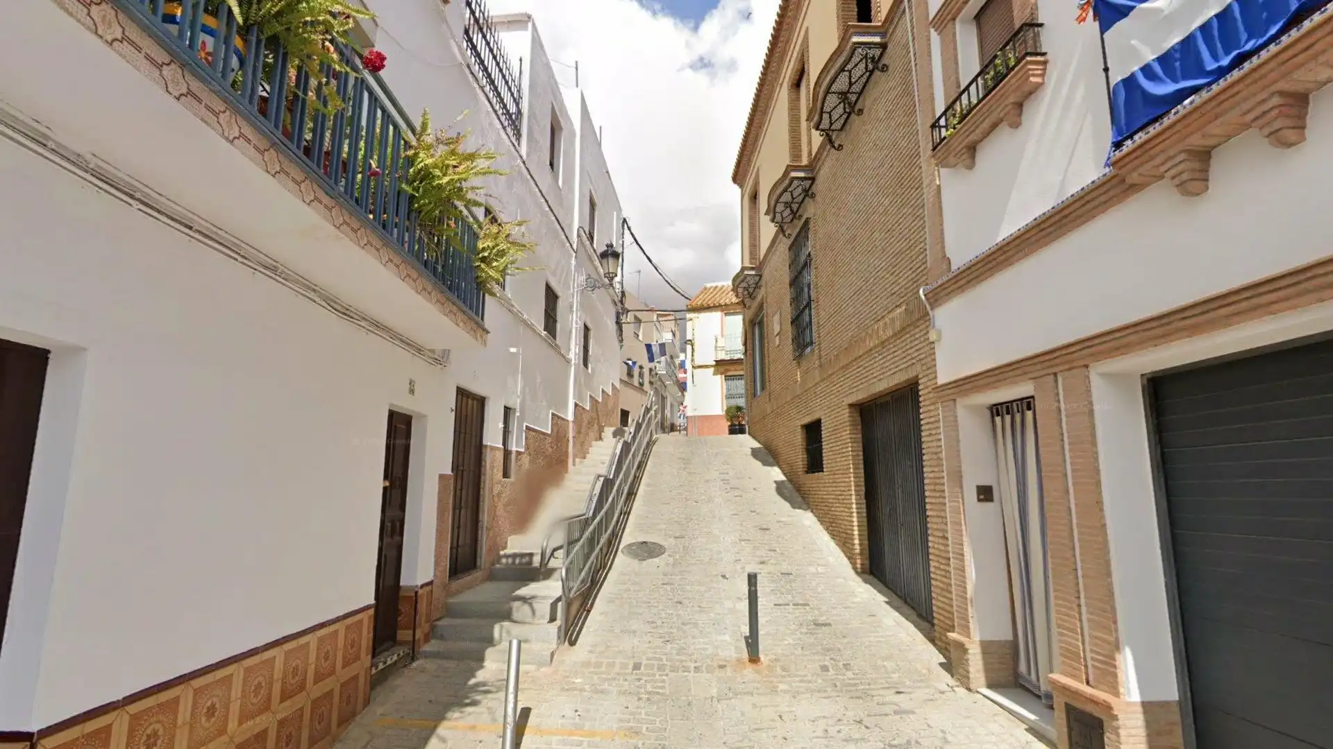 Casa aparellada en venda a Nuestro Padre Jesús Cautivo, imagen 2