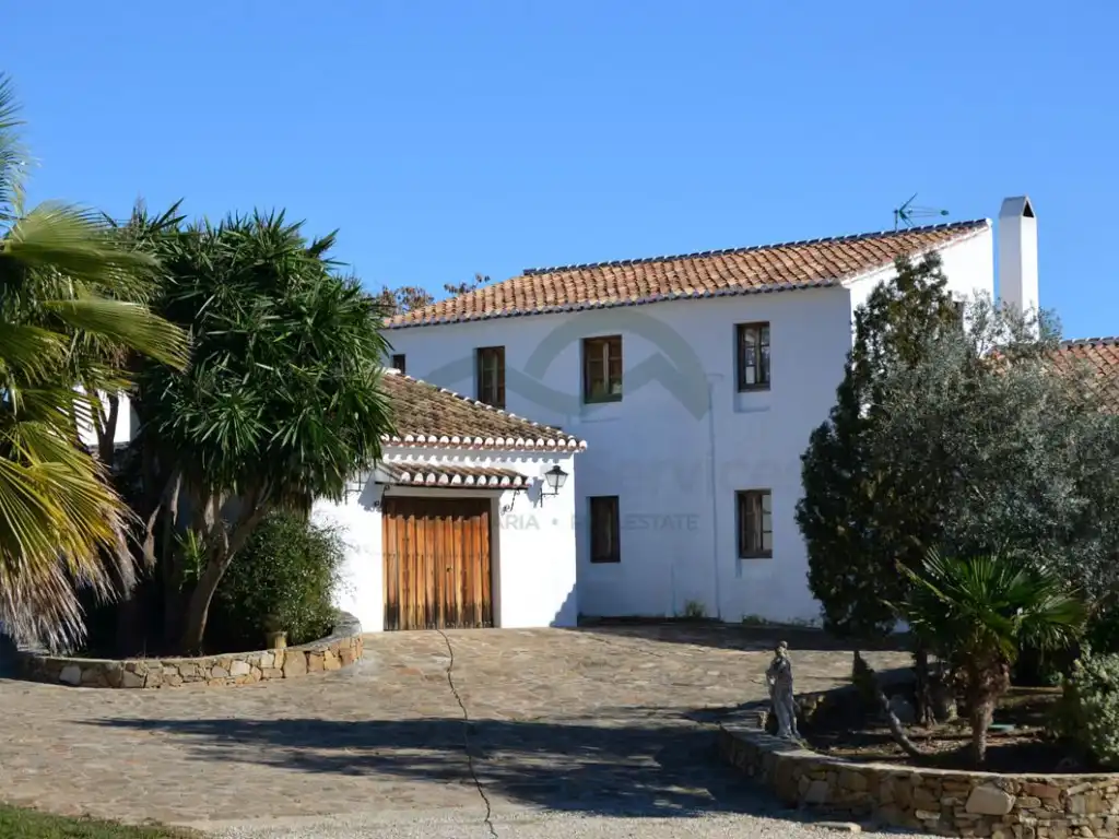 Casa rústica en venda a Almogía
