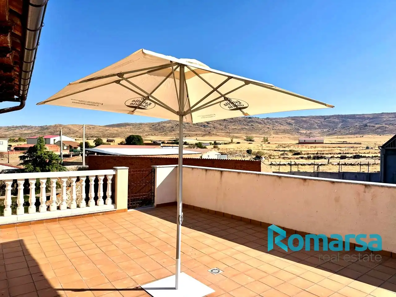 Country homes for rent in Doña Juanita, Gemuño