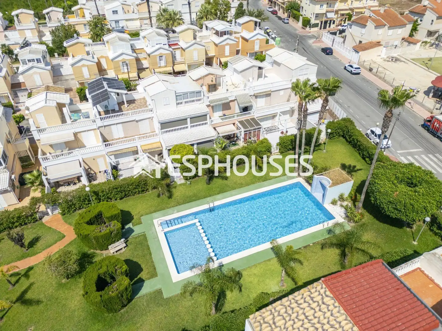 Semi-detached house with terrace for sale in El Moncayo - El Pòrtic, imagen 6